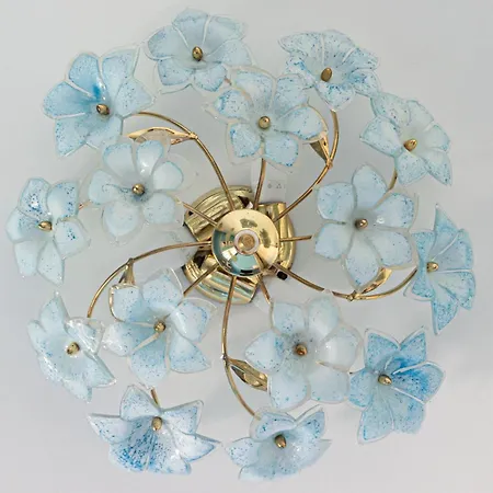 Ninael International * ترييستي